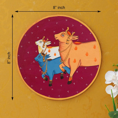 Handcrafted Pichwai Plate with Three Sacred Cows – FunkiIndia