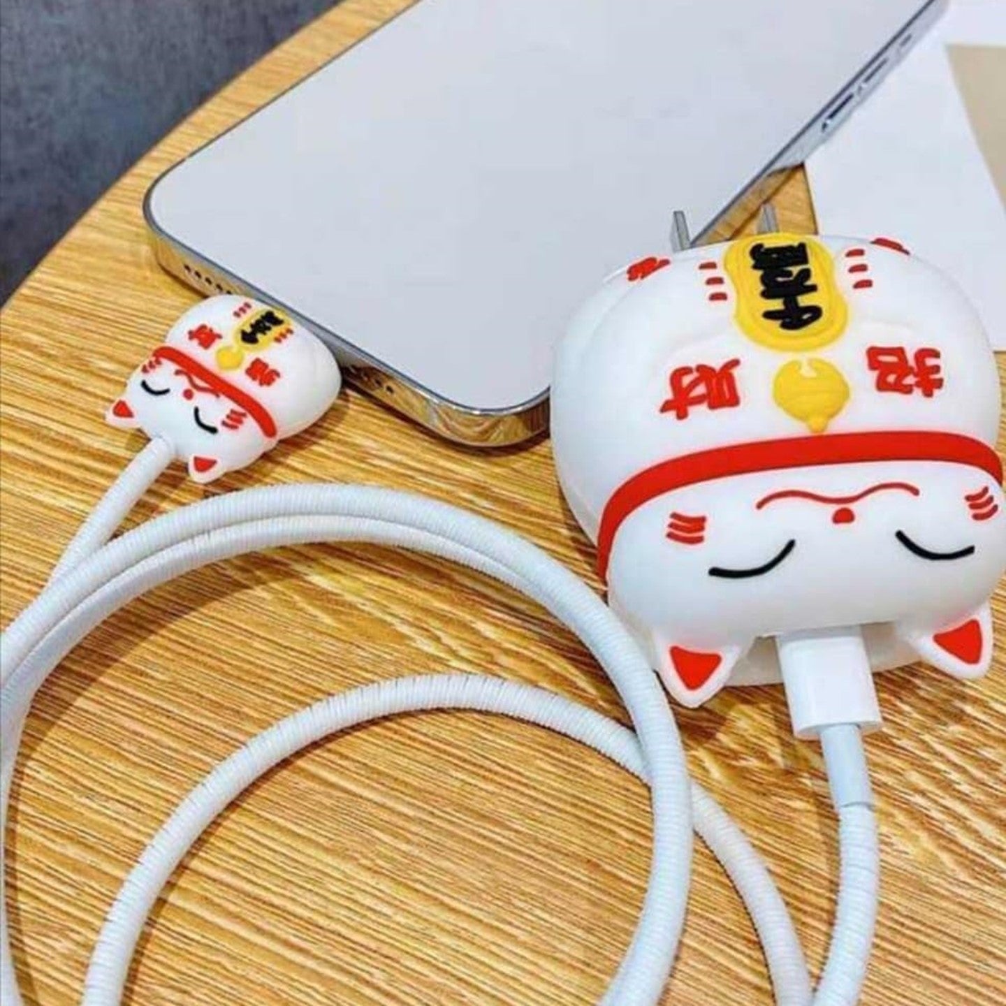 Lucky Cat 18W/20W iPhone Charger Cover – Playful Protection with Cute Design