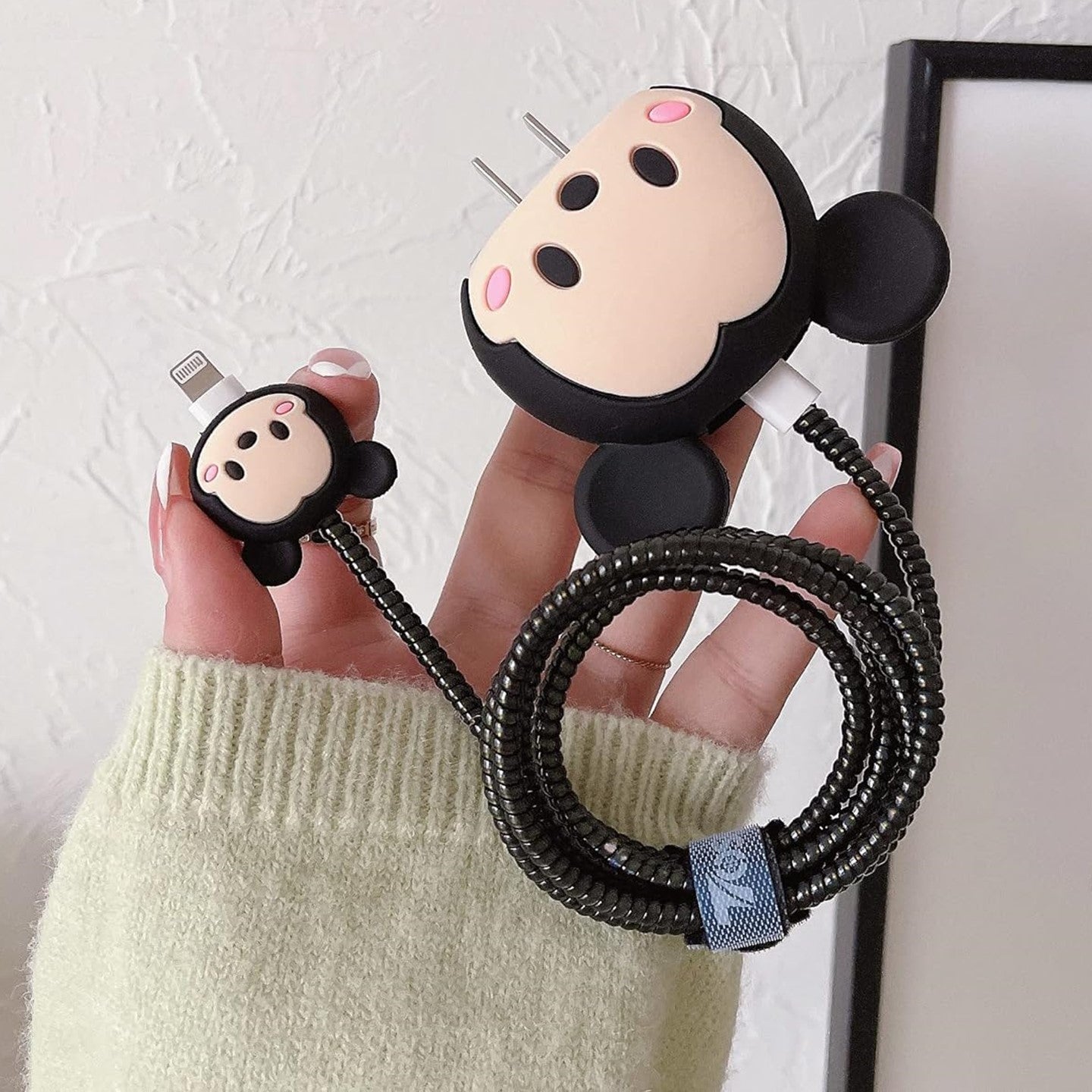 Mickey Mouse 18W/20W iPhone Charger Cover – Playful Protection with Cute Design